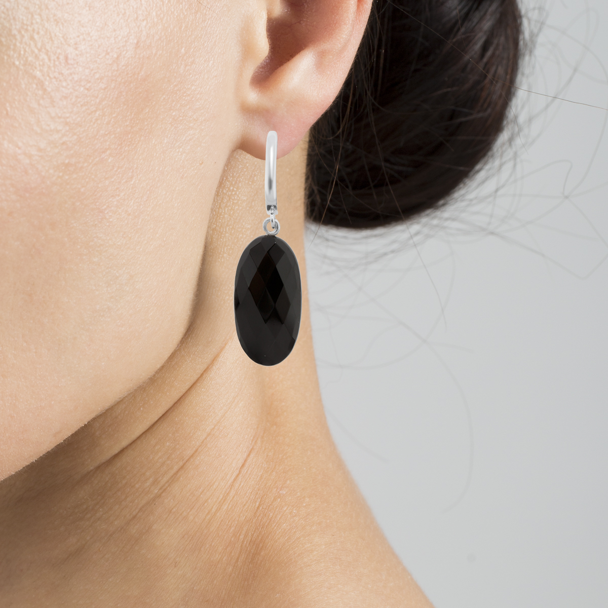 Серьги с ониксом из серебра
